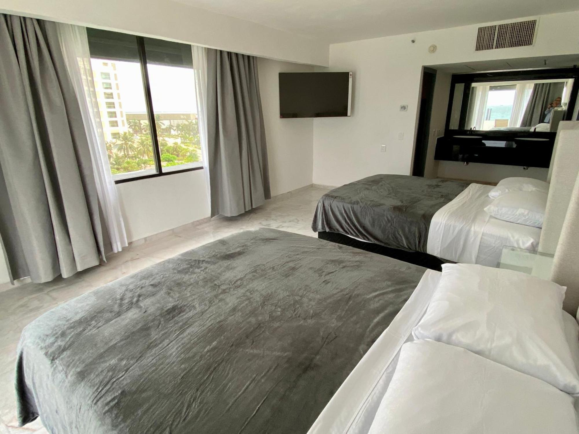 Condo In Ocean Front Resort แคนคูน ห้อง รูปภาพ